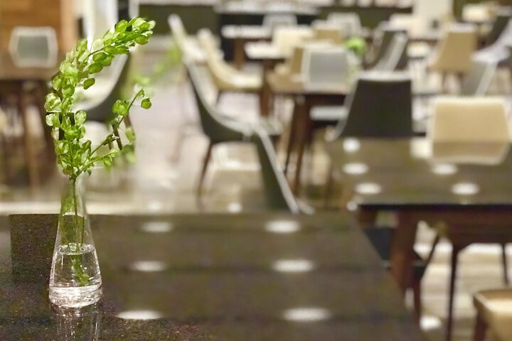 Dining 74 of 103