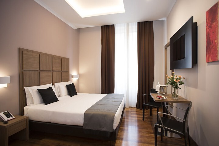 Room 32 of 147