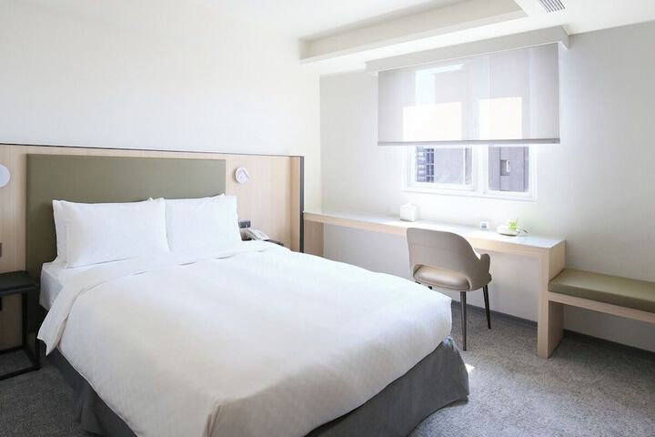 Room 50 of 105