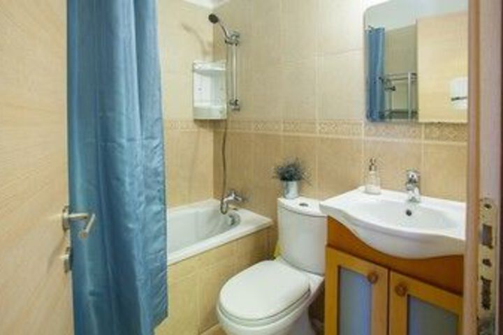 Room 2 of 21