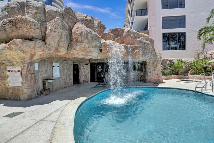 Pool 643 of 723