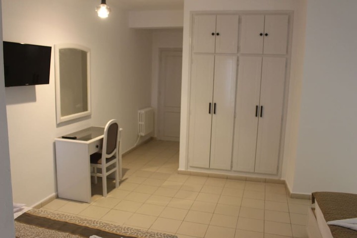 Room 55 of 153
