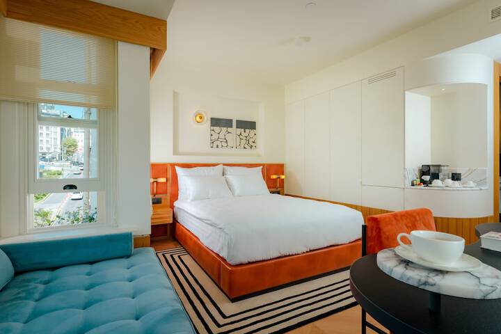Room 31 of 113