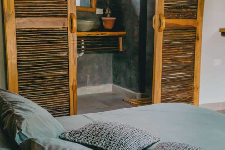 Room 27 of 54