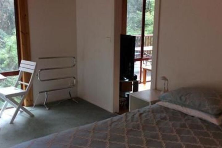 Room 5 of 15