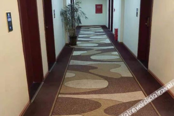 Hotel Interior 5 of 15