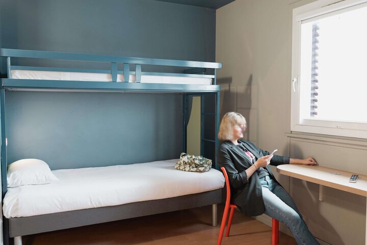 Room 17 of 39