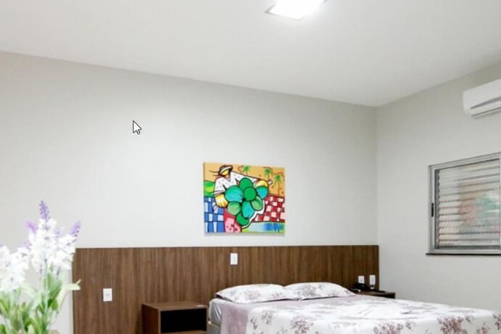 Room 5 of 11