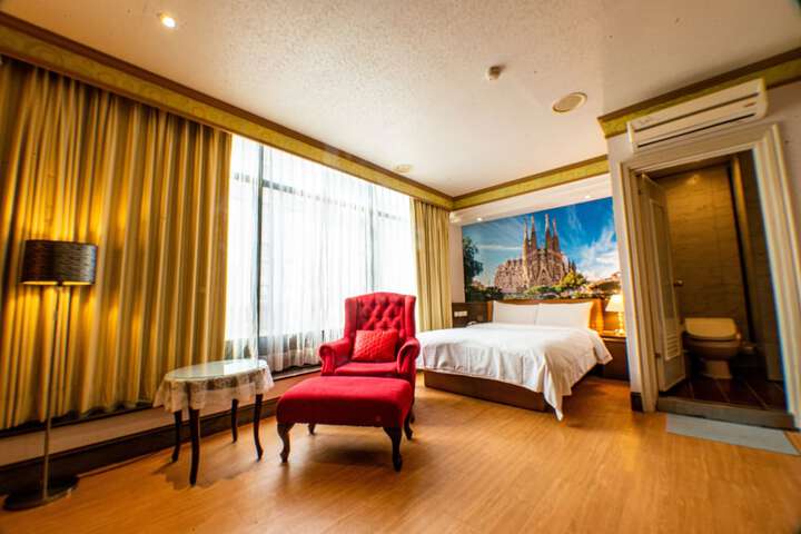 Room 16 of 68