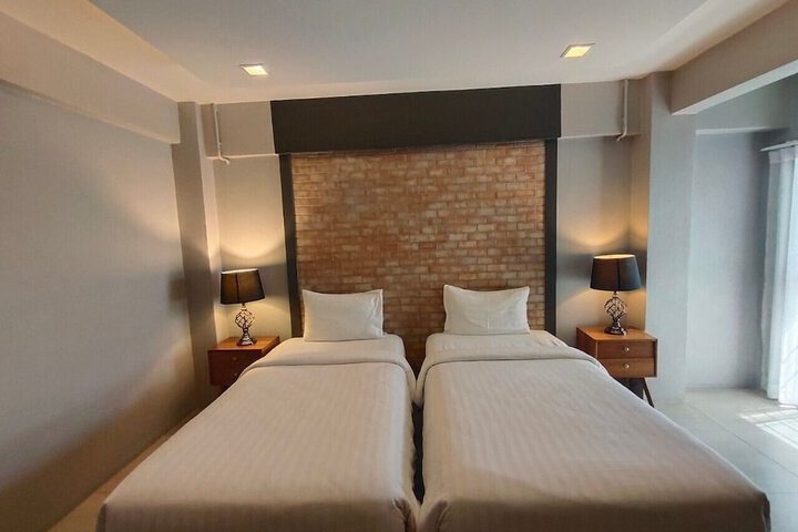 Room 25 of 105