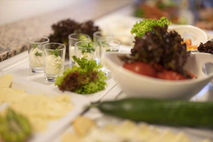 Dining 69 of 75