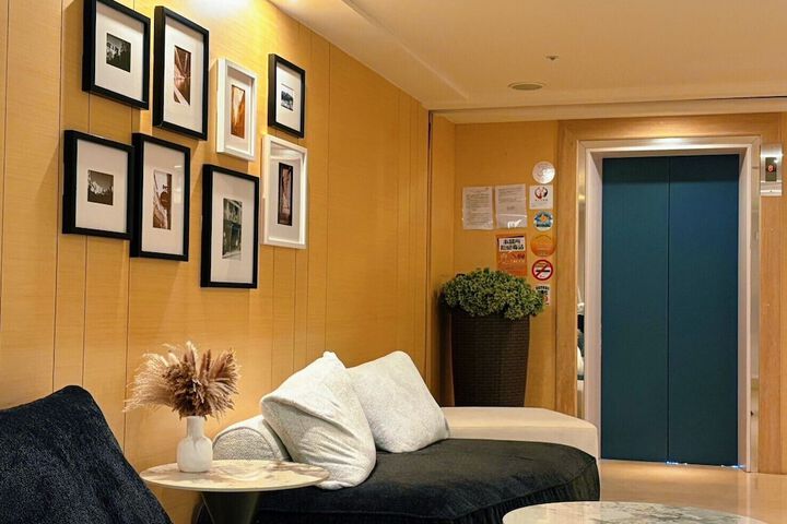 Hotel Interior 9 of 123
