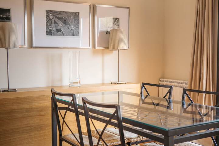 Lounge 47 of 73