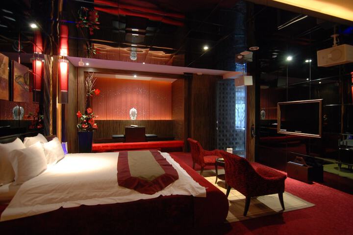 Room 25 of 72