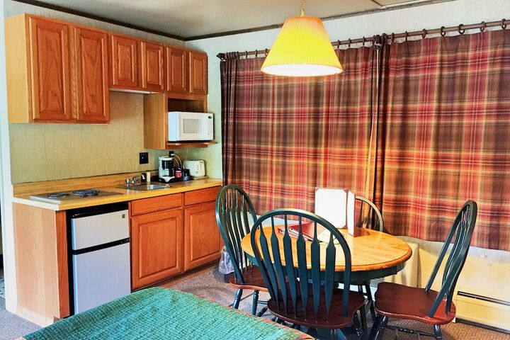 Room 12 of 53