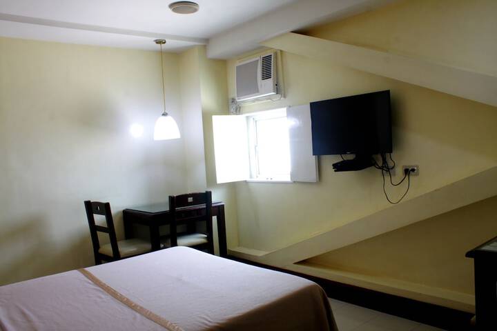 Room 16 of 26
