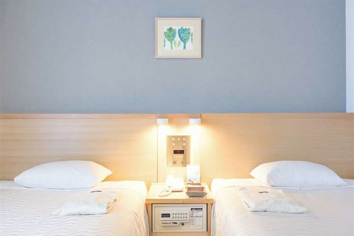 Room 26 of 101