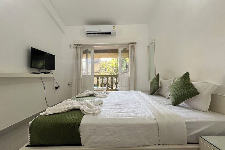 Room 17 of 53