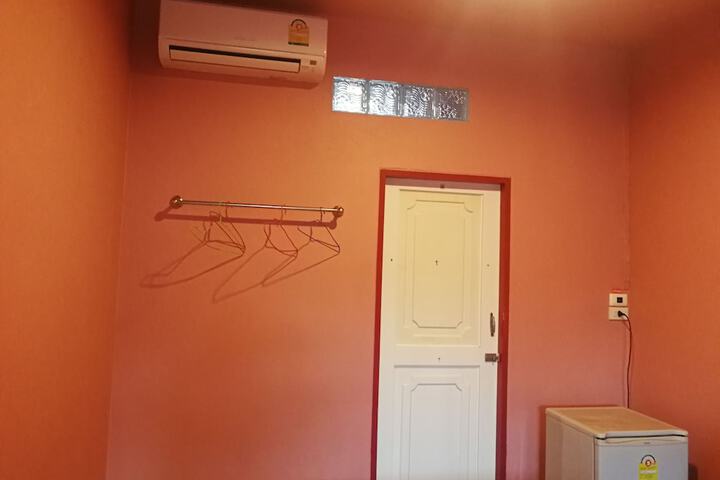 Room 18 of 32