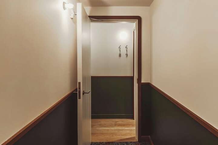 Room 42 of 128