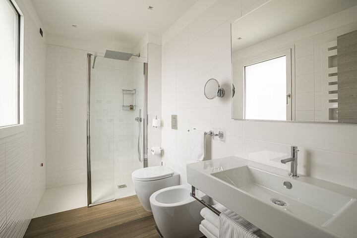 Bathroom Interior Photo