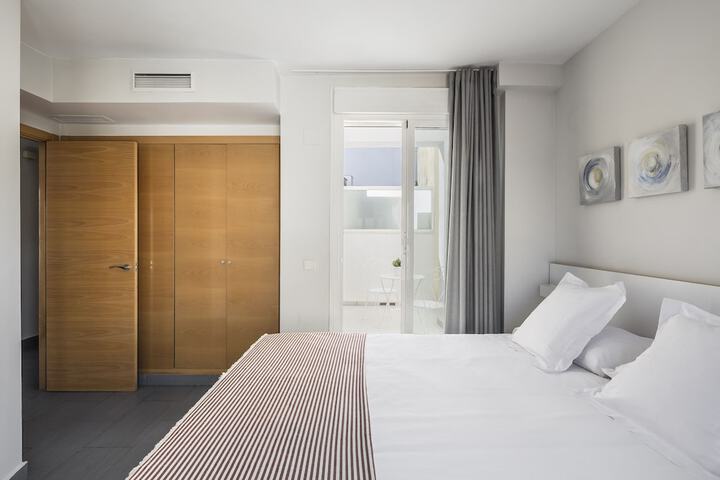 Room 4 of 56
