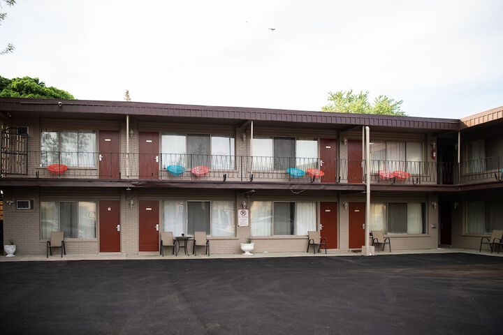 Hotel 51 of 61