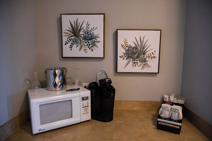 Room 25 of 128