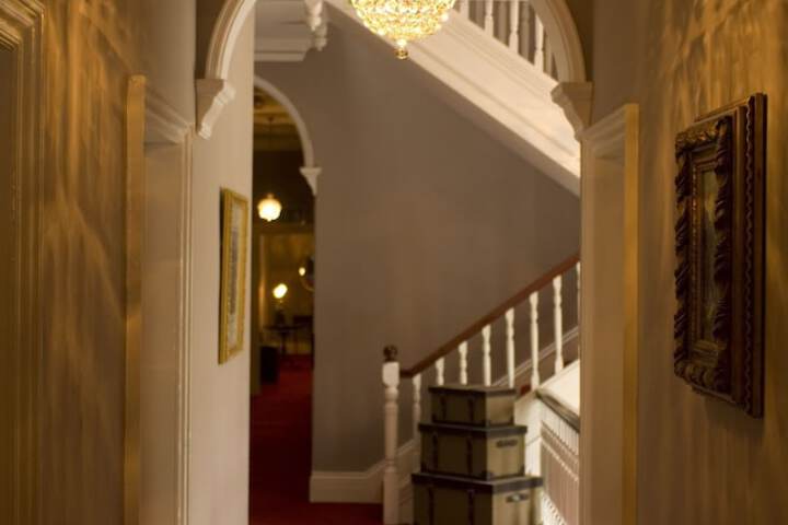 Ballroom/Hall 51 of 81