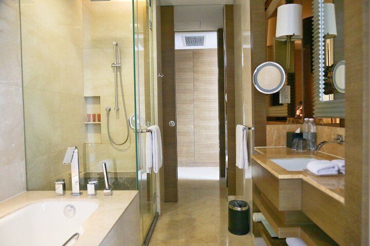 Room 15 of 82