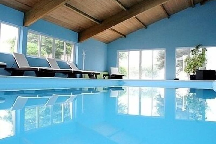 Pool 18 of 39