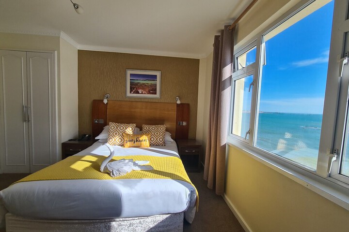 Room 3 of 47