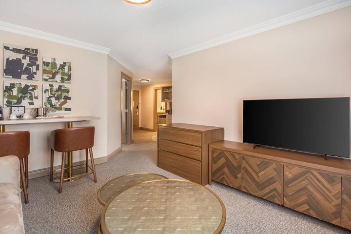 Room 95 of 166