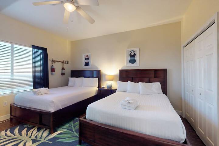 Room 4 of 163