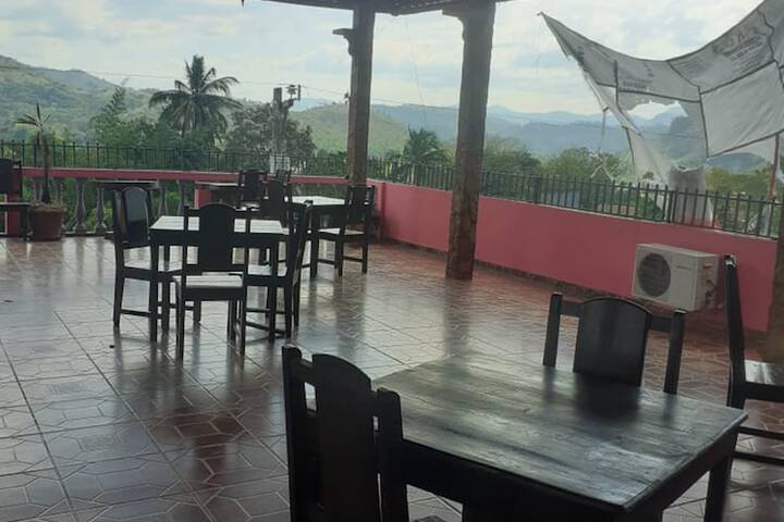 Hotel Emporio Maya