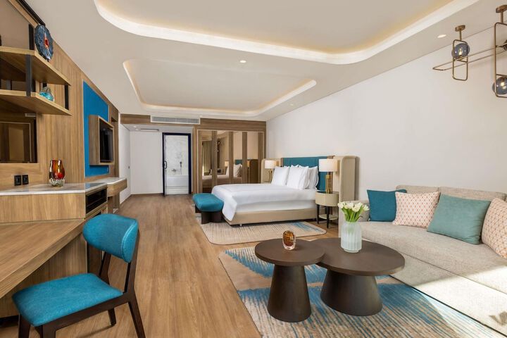 Room 25 of 180