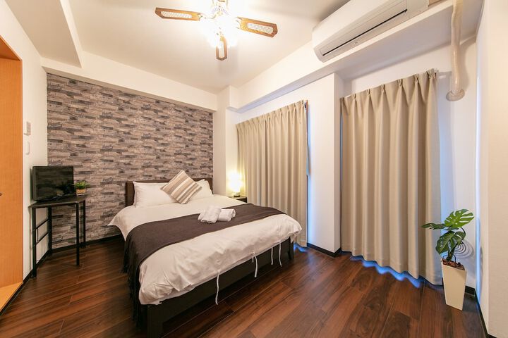 Room 8 of 45
