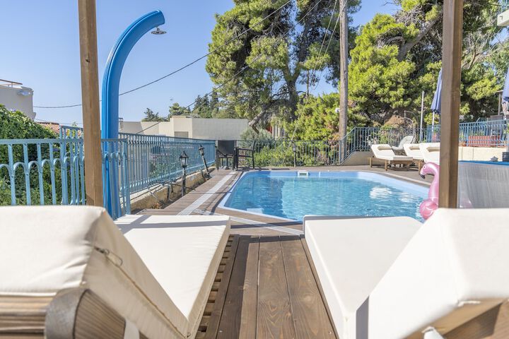 Pool 101 of 126
