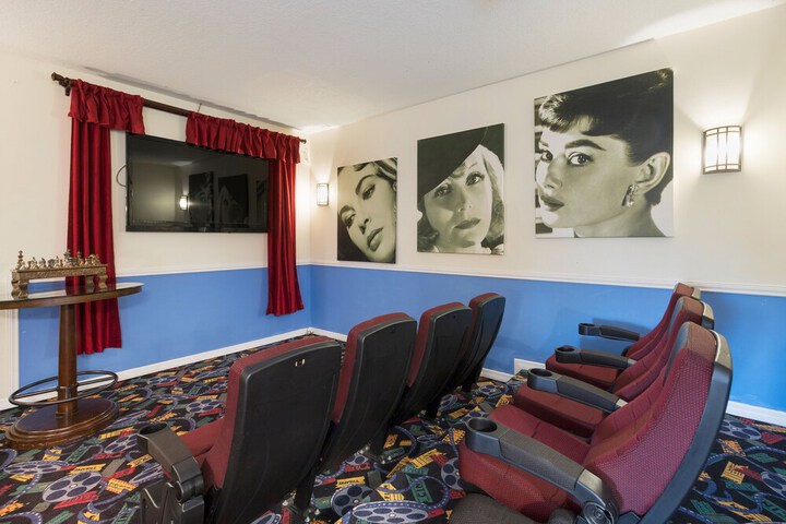 Room 6 of 41