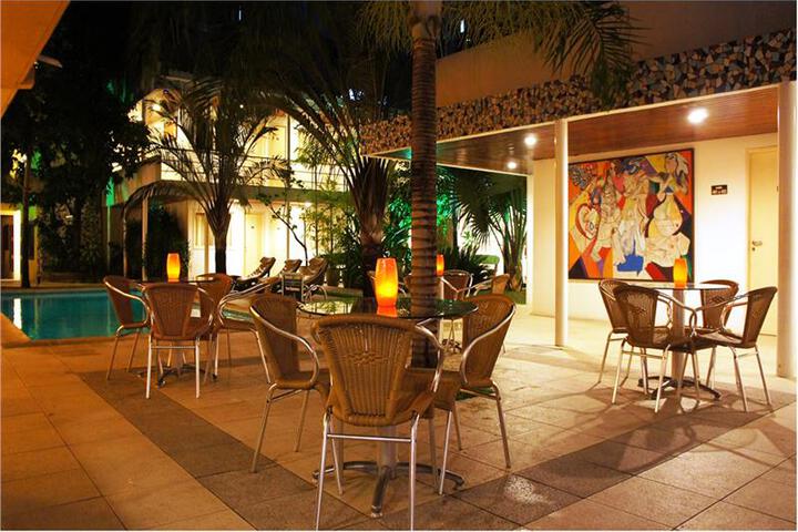 restaurant cafeteria