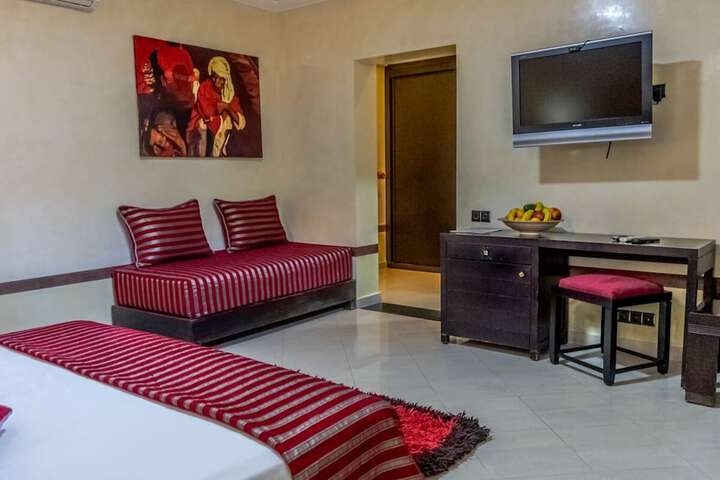 Room 8 of 130