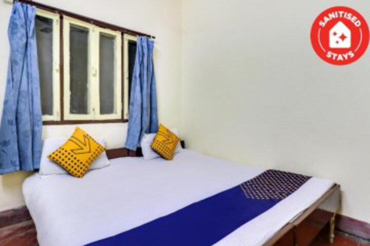 SPOT ON 66108 Hotel Awadh Kailash Inn