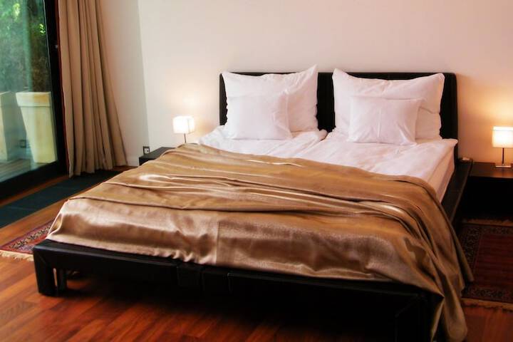 Room 20 of 37