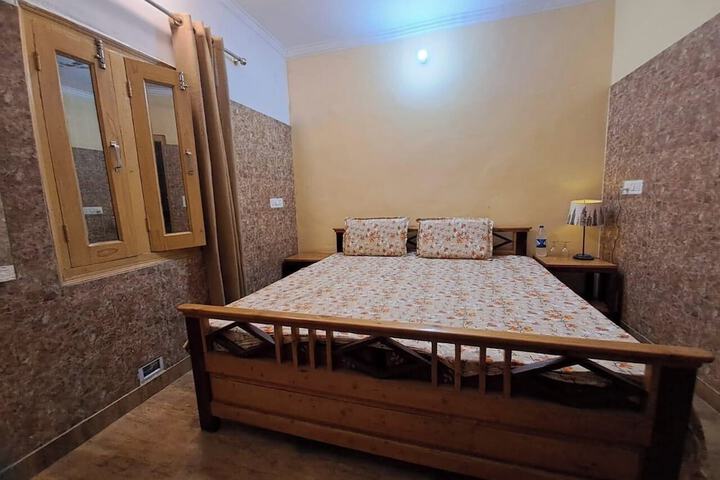 Gopi Homestay and Restaurant (Jim Corbett)