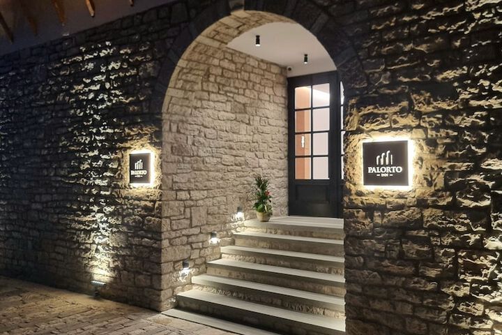 Hotel 44 of 44