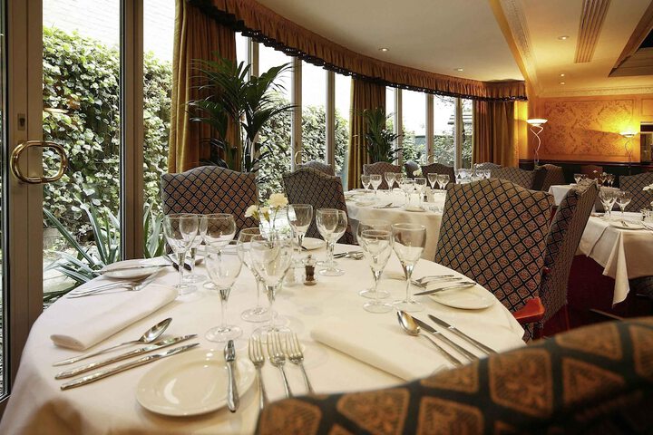 Dining Photos