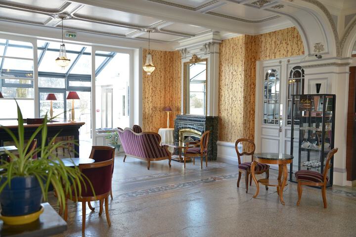 Lobby Entry