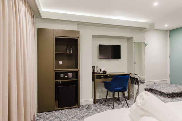 Room 78 of 263
