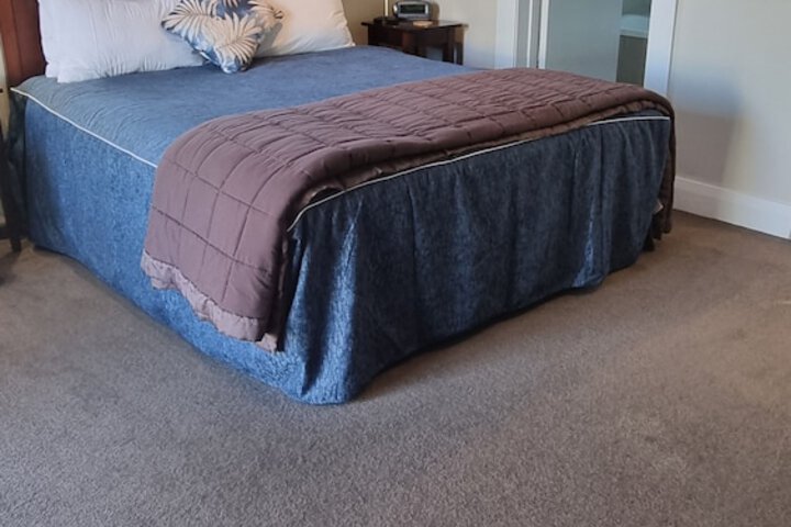 Room 14 of 77