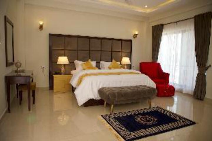 Room 7 of 20